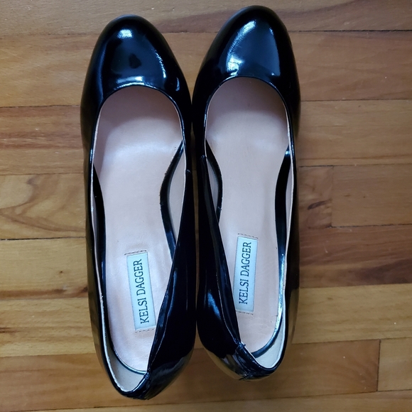 Kelsi Dagger Brooklyn Tiffany Platform Pump - Picture 10 of 13